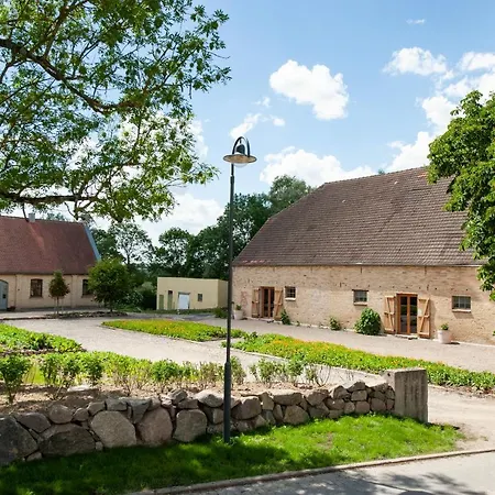 Feldgang Ein Gaestehaus! Upahl